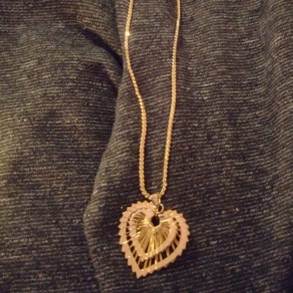 Vintage Gold Tone Wired Double Heart Pendant - Picture 2 of 8